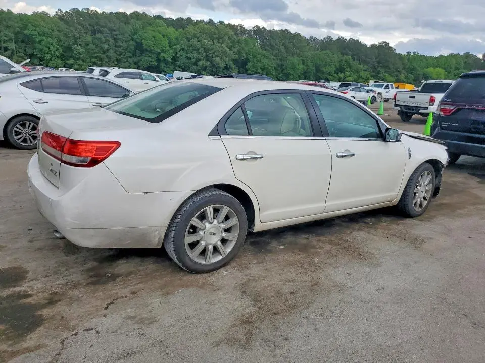 2010 LINCOLN MKZ   