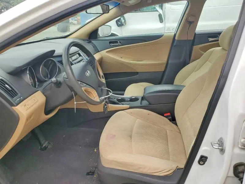 2011 HYUNDAI SONATA GLS  