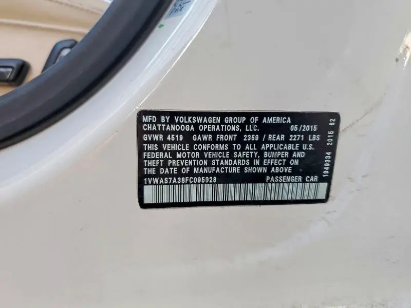 2015 VOLKSWAGEN PASSAT S  