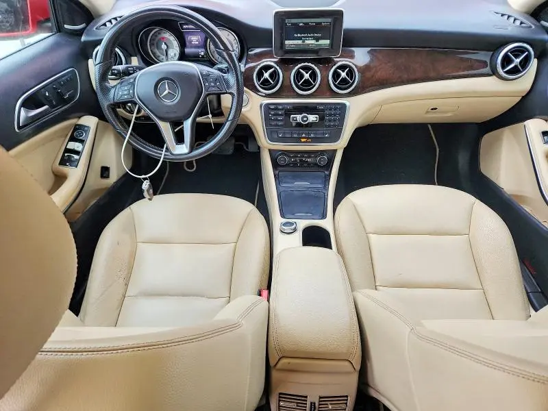 2015 MERCEDES-BENZ GLA 250  