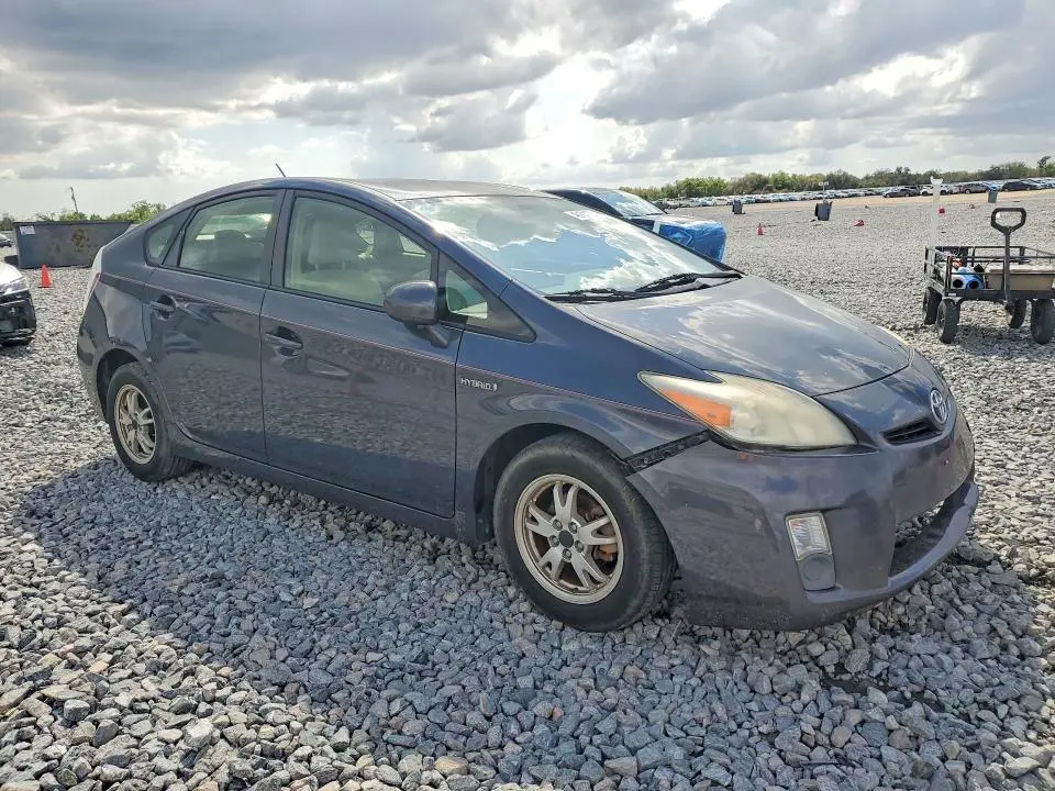 2011 TOYOTA PRIUS TWO  