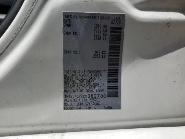 2024 NISSAN ALTIMA SR  