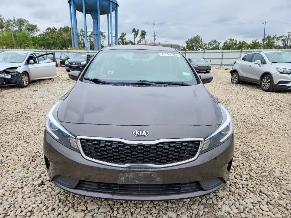 2018 KIA FORTE LX  