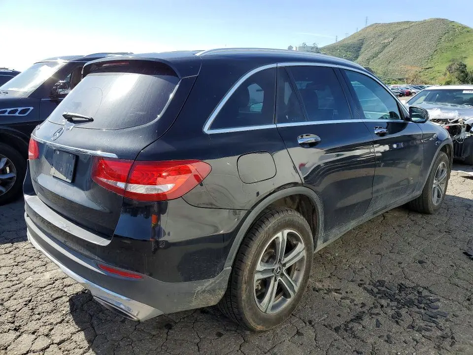 2019 MERCEDES-BENZ GLC 300  