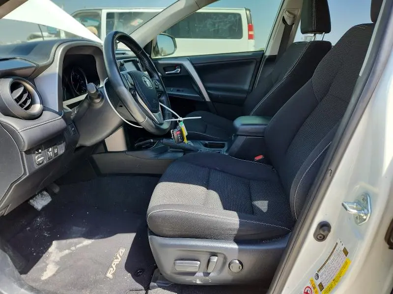2018 TOYOTA RAV4 XLE  