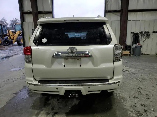 2011 TOYOTA 4RUNNER SR5  