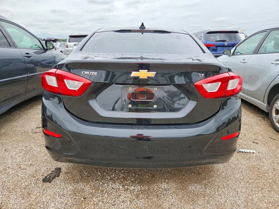 2018 CHEVROLET CRUZE LT  