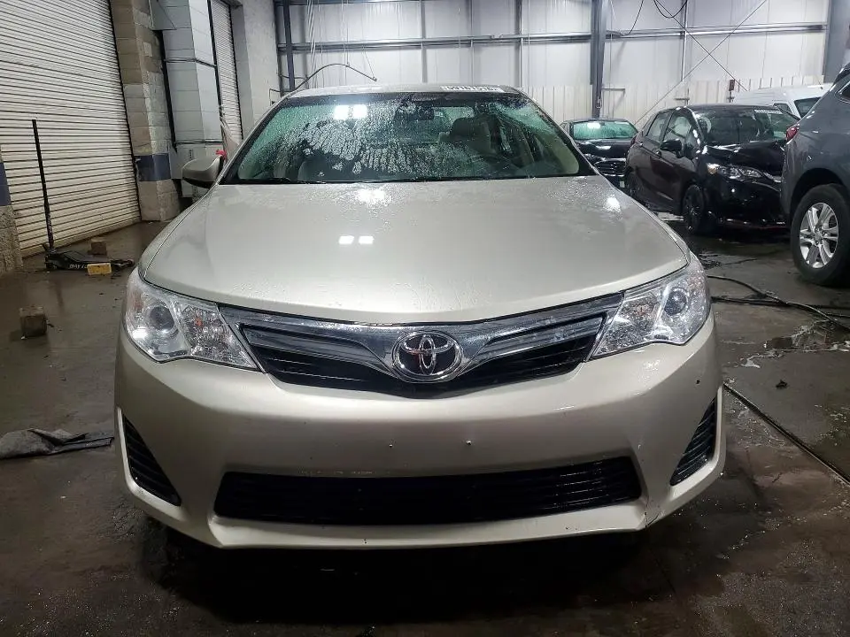 2014 TOYOTA CAMRY LE  