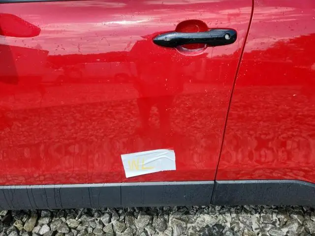 2024 TOYOTA COROLLA CROSS SE  