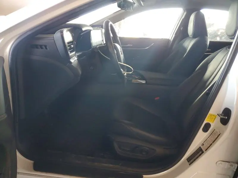 2022 TOYOTA MIRAI LE  