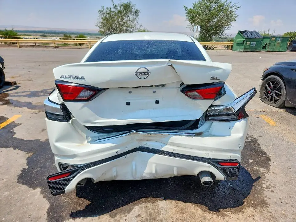 2023 NISSAN ALTIMA SL  