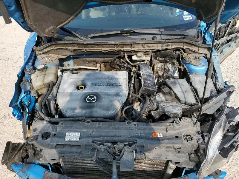 2011 MAZDA 3 S  