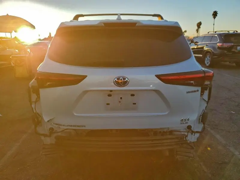 2023 TOYOTA HIGHLANDER HYBRID BRONZE EDITION  