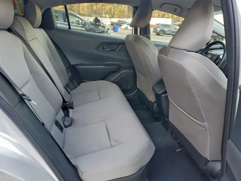 2024 TOYOTA PRIUS LE  