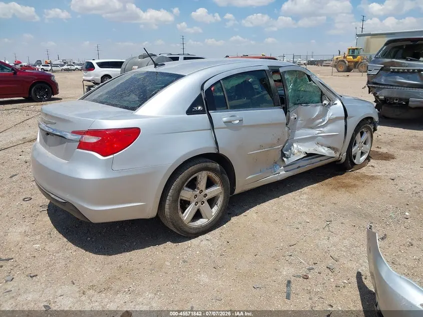 2012 CHRYSLER 200 LX