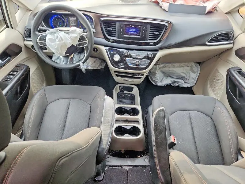 2017 CHRYSLER PACIFICA LX  