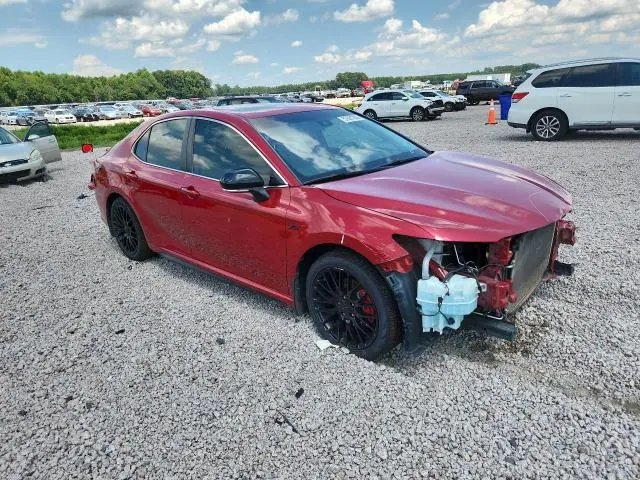 2019 TOYOTA CAMRY SE  