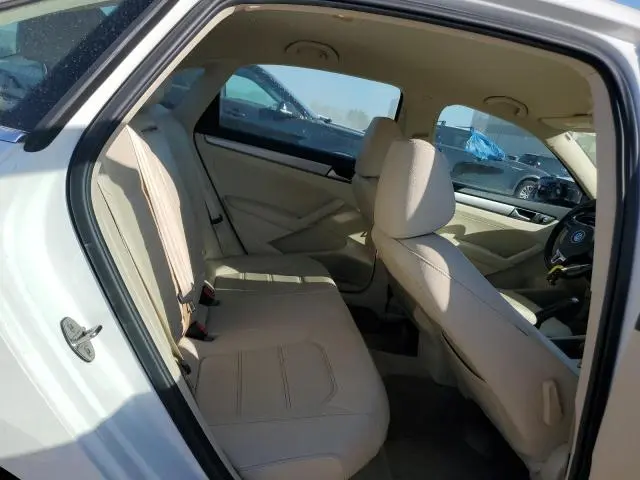 2015 VOLKSWAGEN PASSAT S