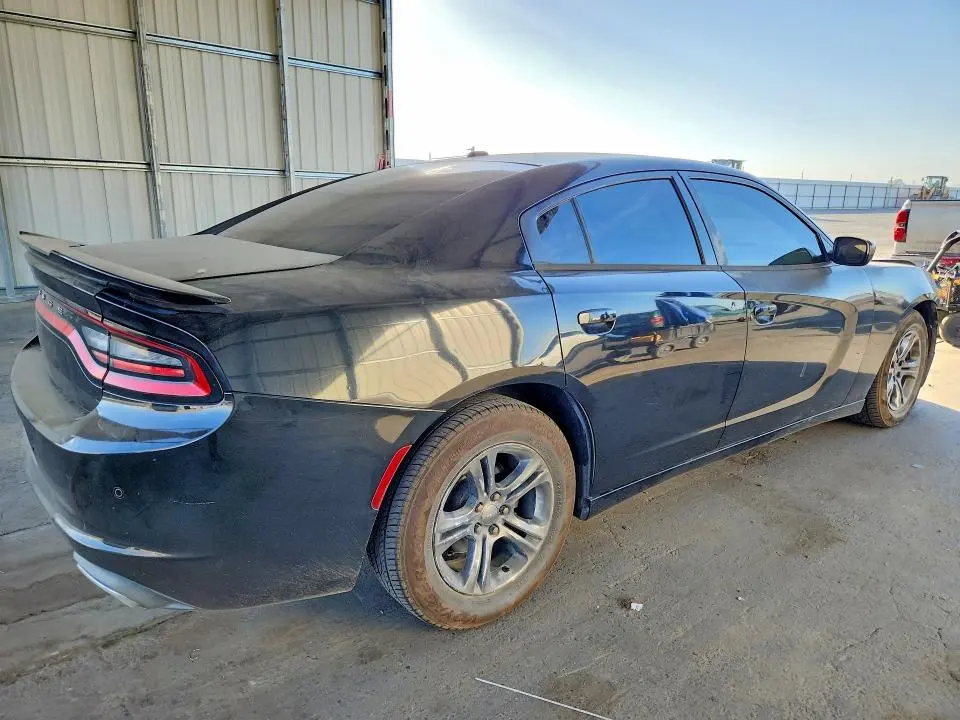 2015 DODGE CHARGER SE  