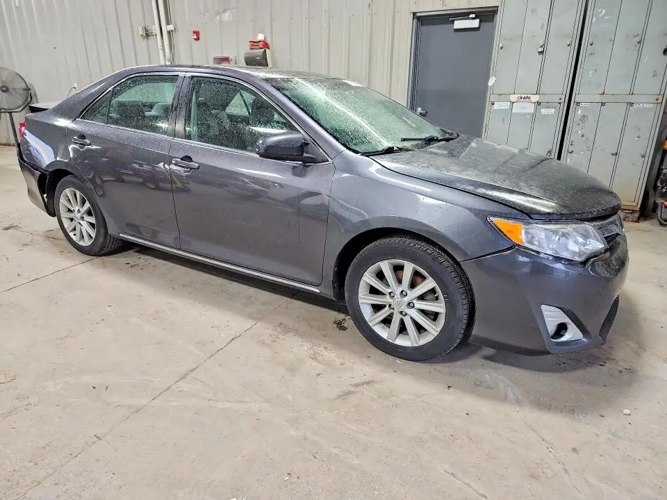 2012 TOYOTA CAMRY XLE  