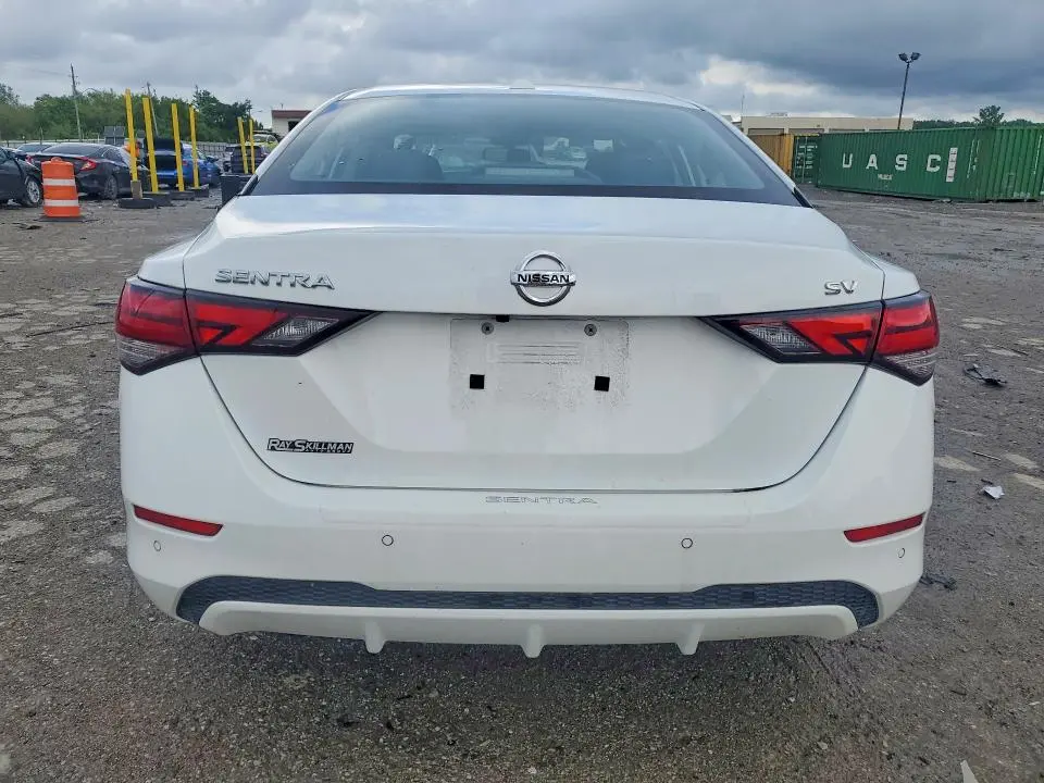 2021 NISSAN SENTRA SV  