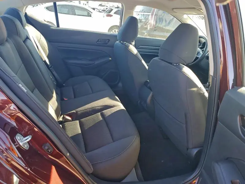2024 NISSAN ALTIMA SV  