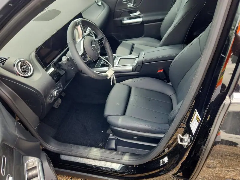 2026 MERCEDES-BENZ GLA 250  