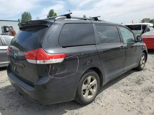 2011 TOYOTA SIENNA LE  