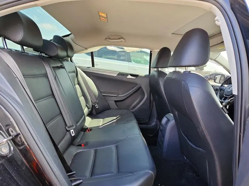 2017 VOLK JETTA SE   