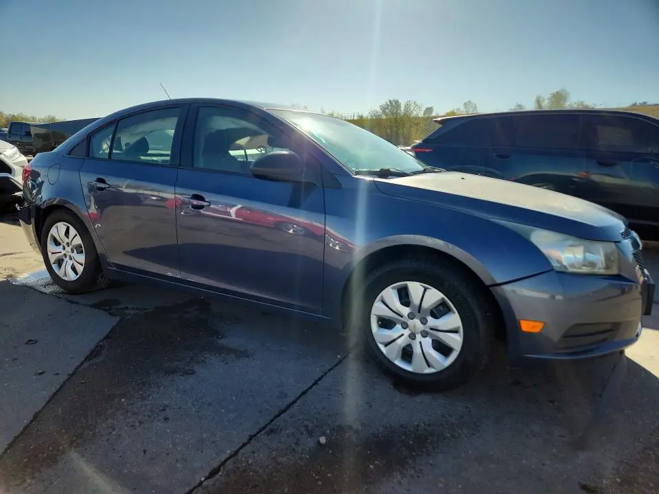 2013 CHEVROLET CRUZE LS  