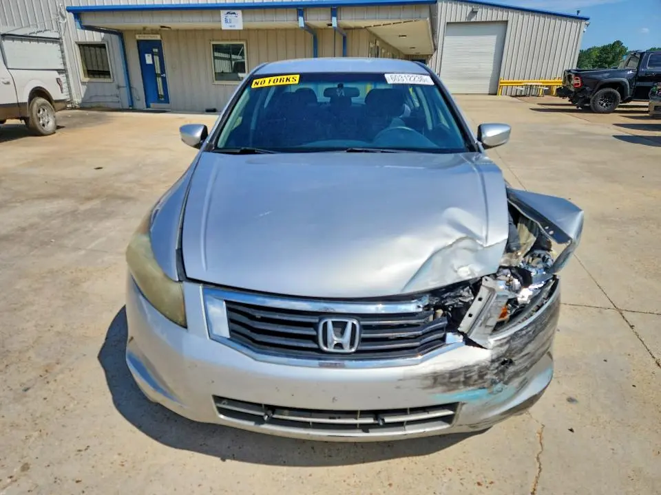 2010 HONDA ACCORD LX  