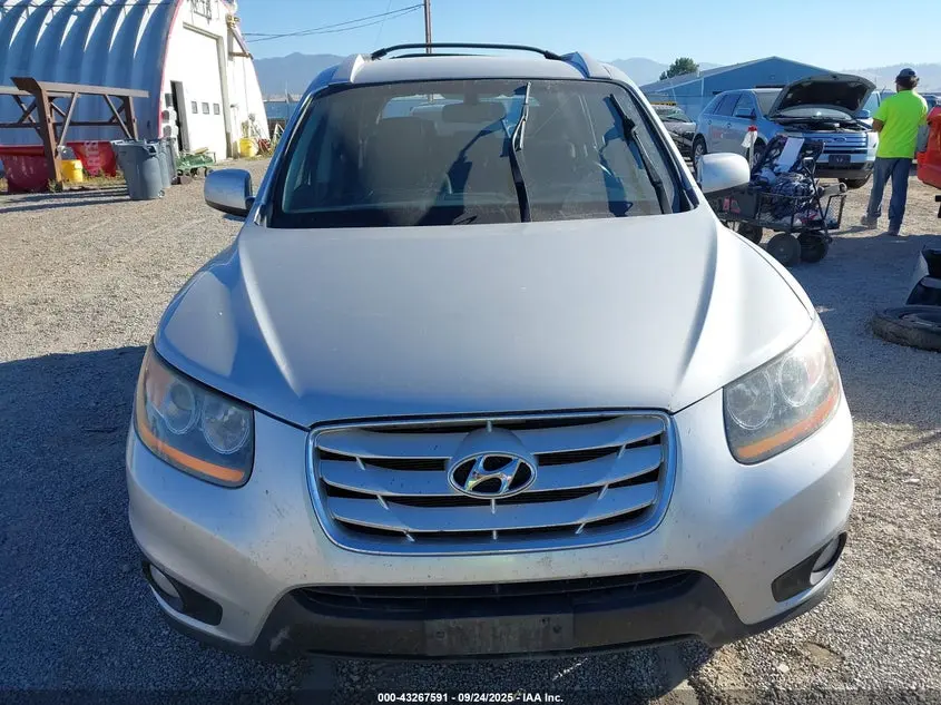 2011 HYUNDAI SANTA FE SE