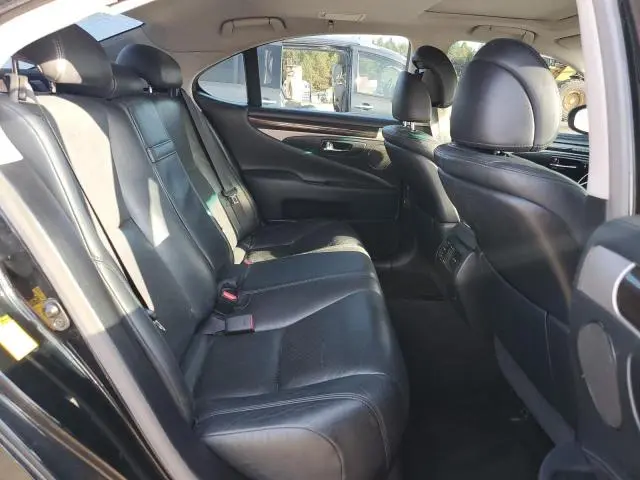 2013 LEXUS LS 460  