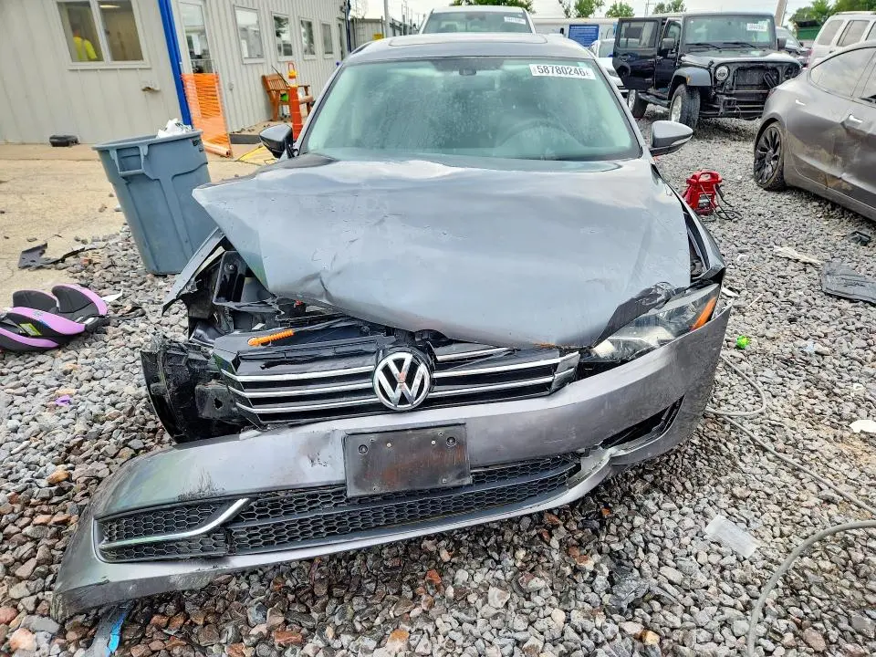 2012 VOLKSWAGEN PASSAT SE  