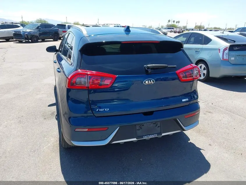 2017 KIA NIRO LX