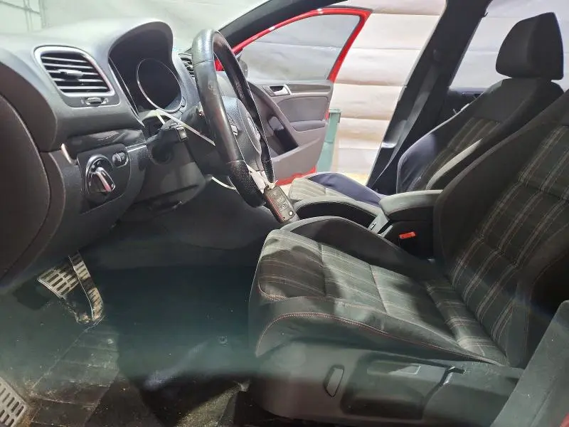 2010 VOLKSWAGEN GTI   