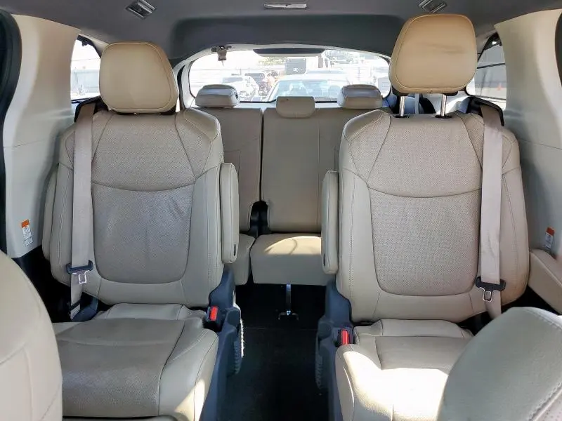 2023 TOYOTA SIENNA LIMITED  