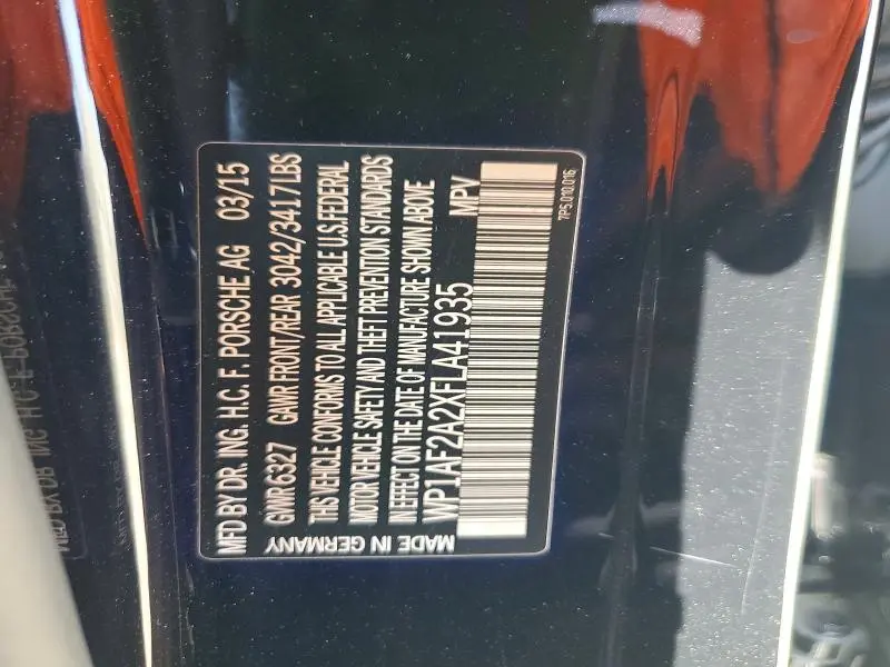 2015 PORSCHE CAYENNE   