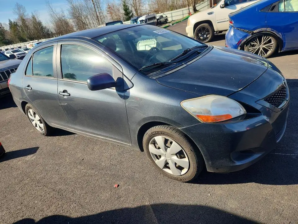 2010 TOYOTA YARIS BASE  