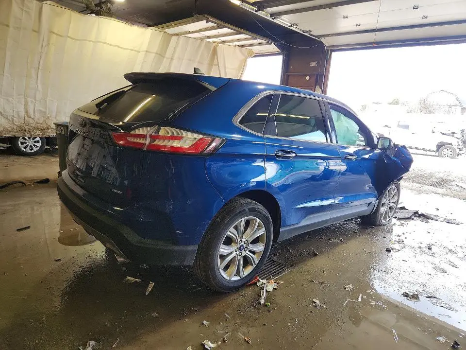 2022 FORD EDGE TITANIUM  