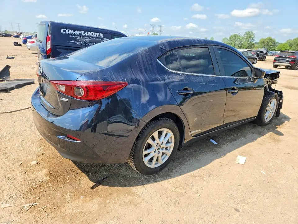 2017 MAZDA 3 TOURING  