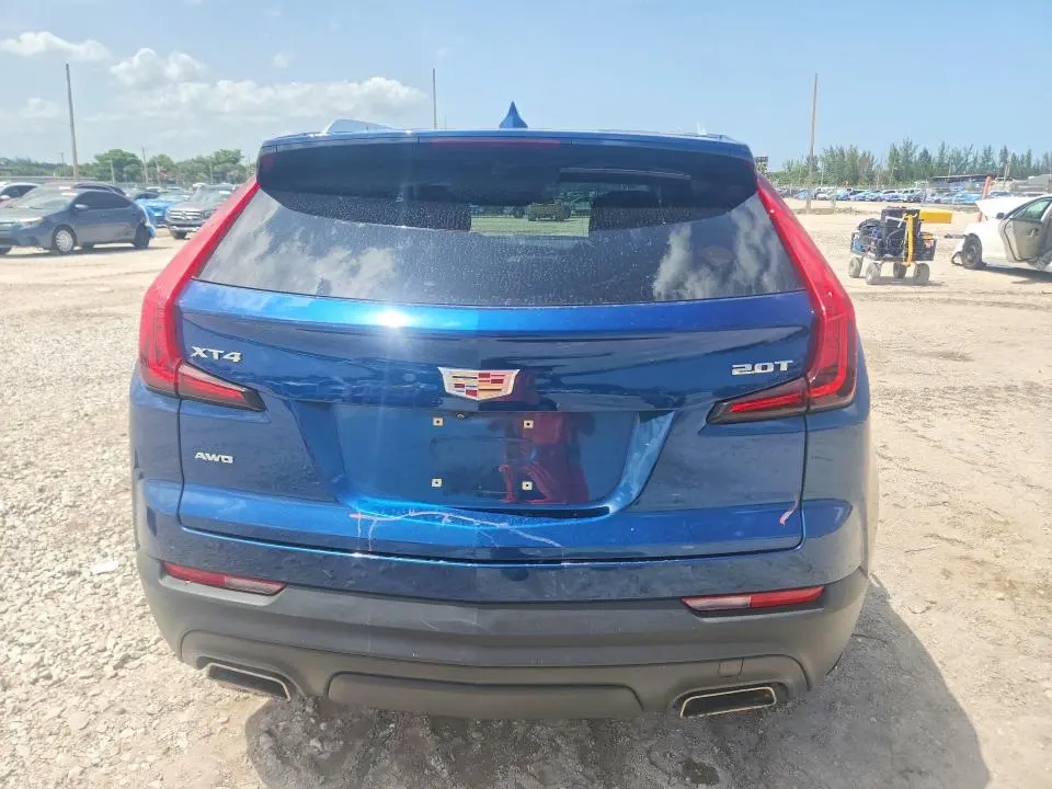 2019 CADILLAC XT4 LUXURY  