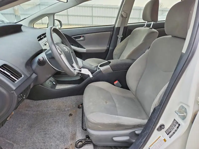2014 TOYOTA PRIUS THREE  