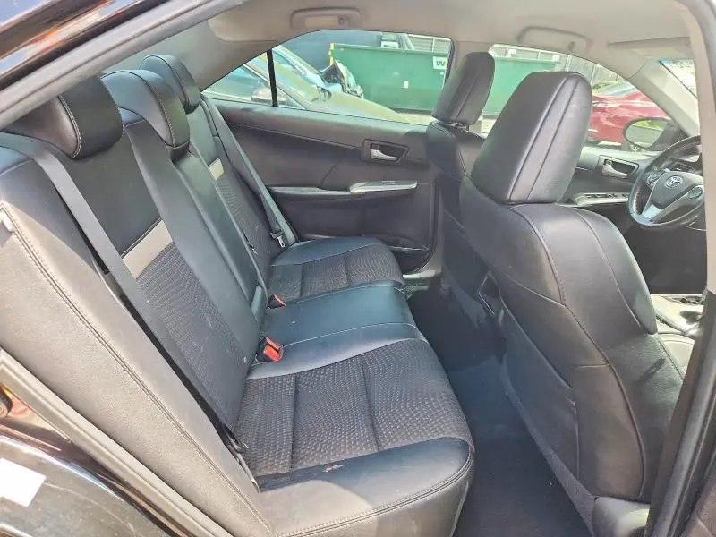 2014 TOYOTA CAMRY SE  