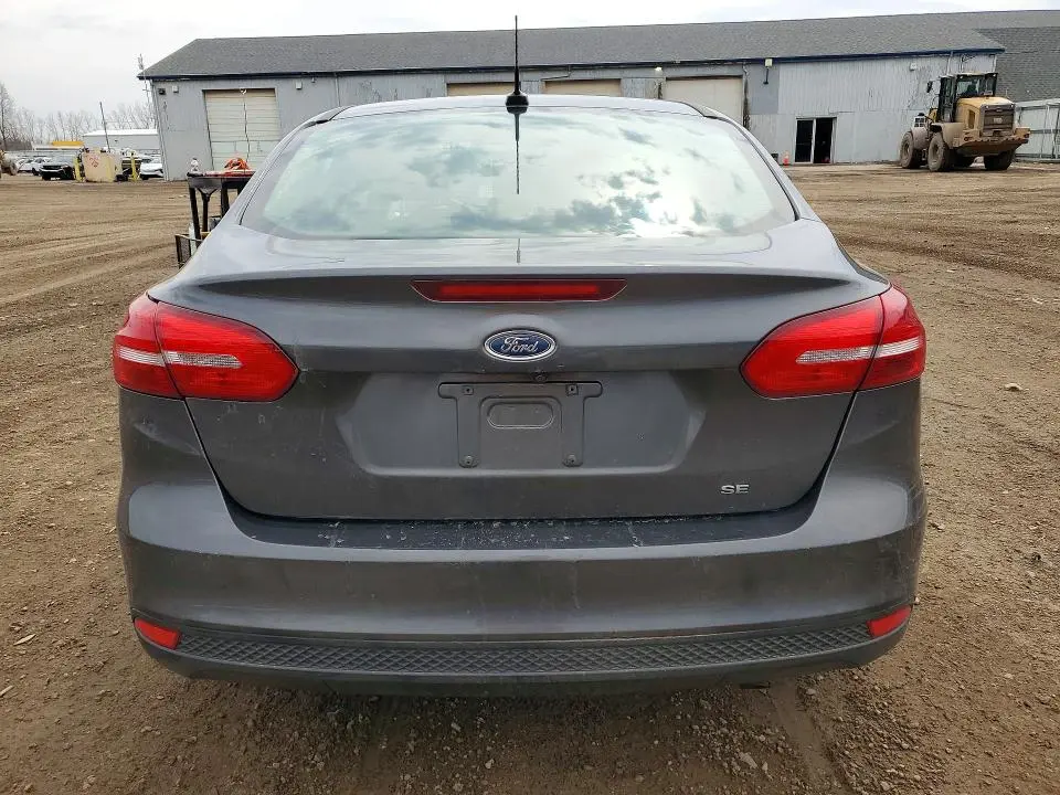 2017 FORD FOCUS SE  