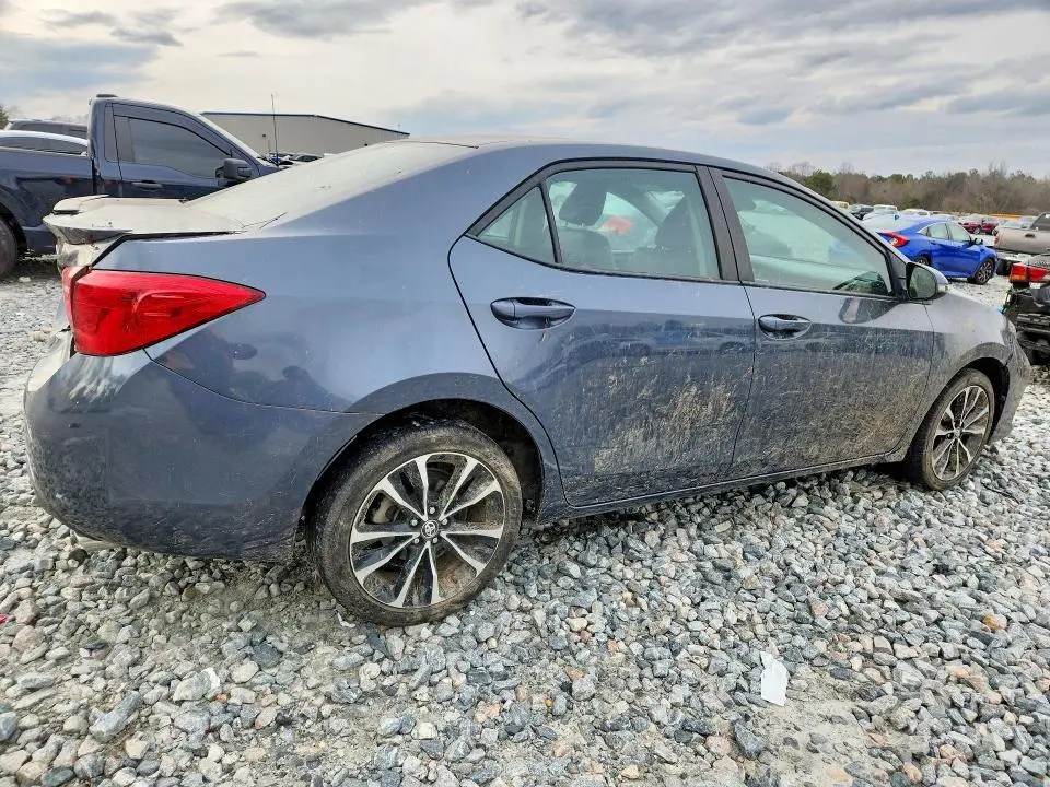 2018 TOYOTA COROLLA SE  