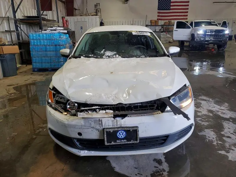 2012 VOLKSWAGEN JETTA SE  