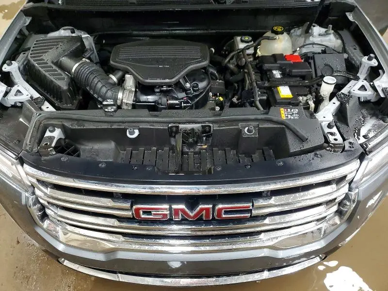 2020 GMC ACADIA SLT  