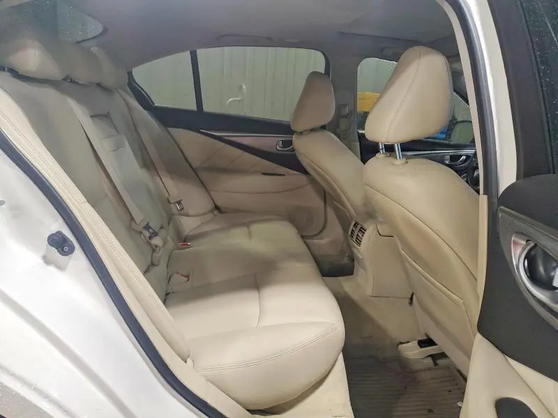 2016 INFINITI Q50 3.0T PREMIUM  