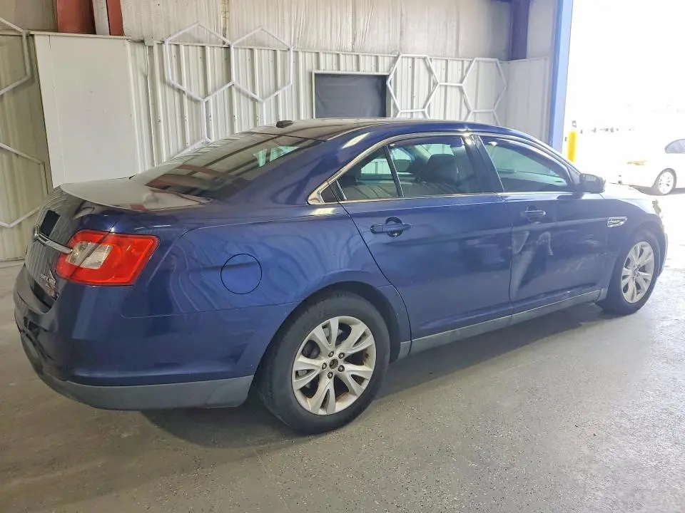 2011 FORD TAURUS SEL  